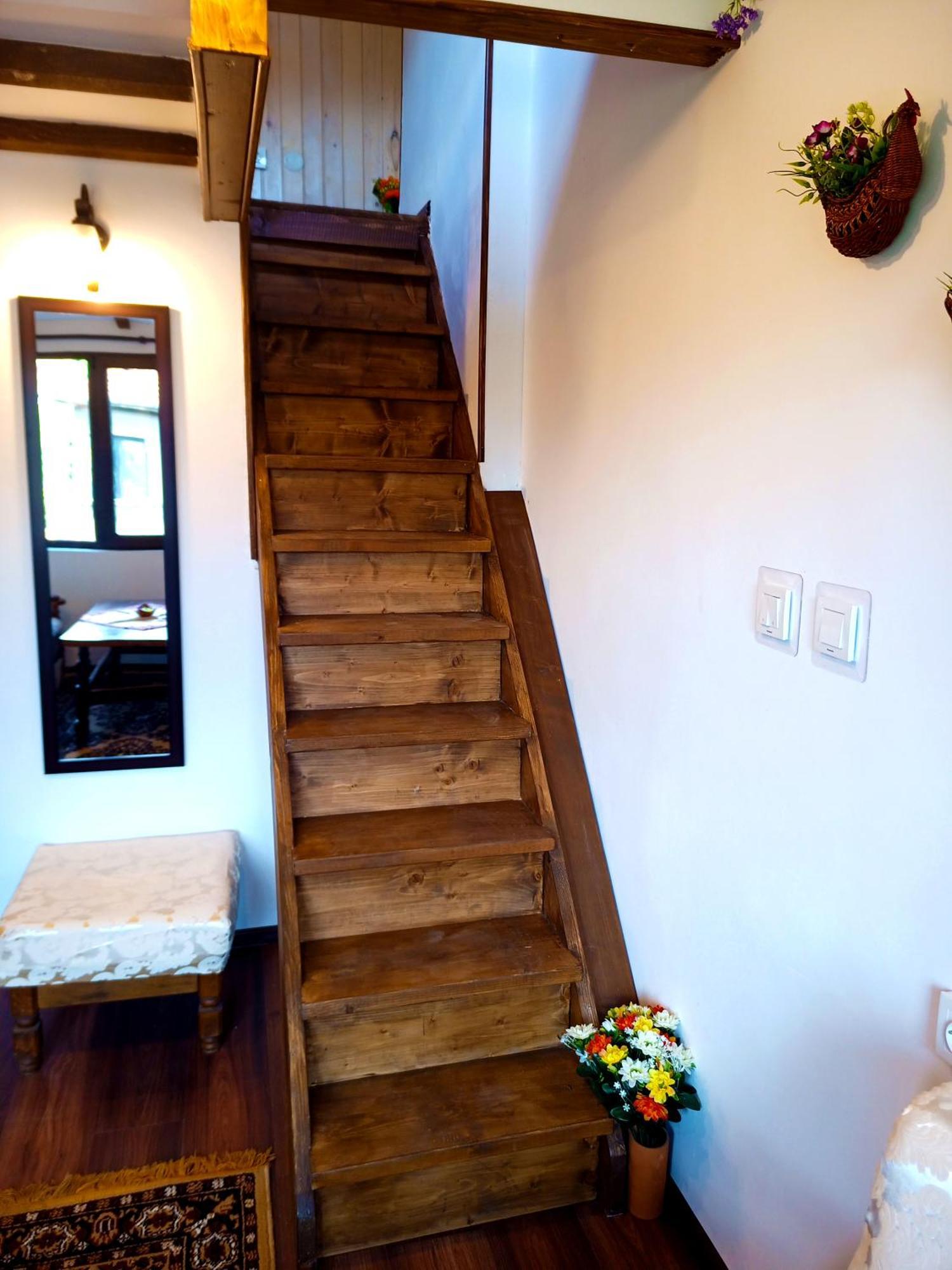 Ethno Art Maisonette In The Center Of Софія